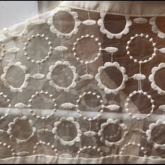 Women’s White Cream Sleeveless Lace Blouse Top S - Picture 2 of 4